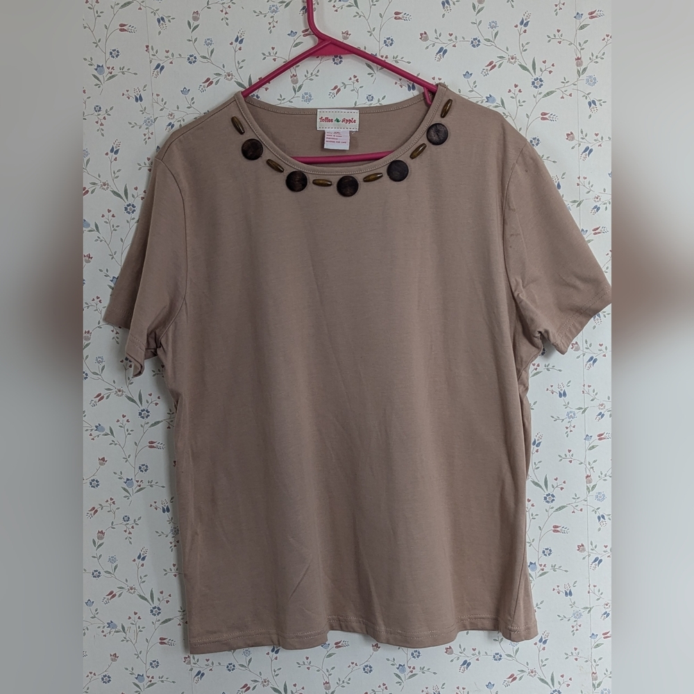 🤎 Mocha T Shirt Wooden beads Toffee Apple Cotton Casual Saturday